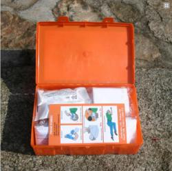 Autolékárnička 2011 plast