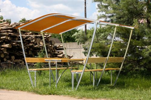 zahradní zastřešená lavička LANITPLAST TIRUP 2 / bronz PC 8 mm