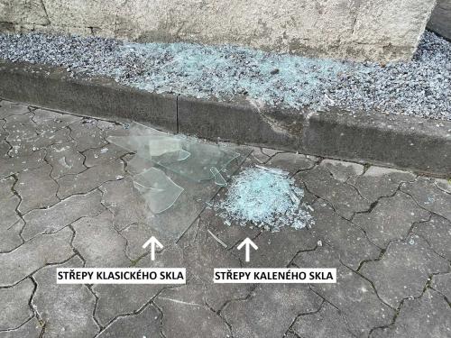 skleník VITAVIA URANUS 11500 čiré sklo 3 mm černý