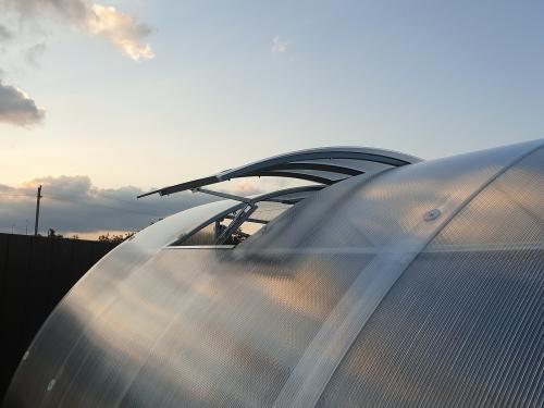 strešné okno pre oblúkový skleník LANITPLAST TIBERUS 4/6 mm