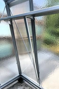 plechová police LIMES - délka 1,5 m (pro modely H6 a V6)