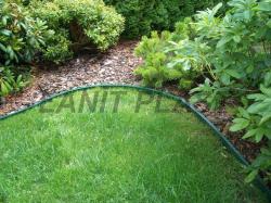 Zahradní obrubník v pásu EMERALD EDGE 1,22 m zelený